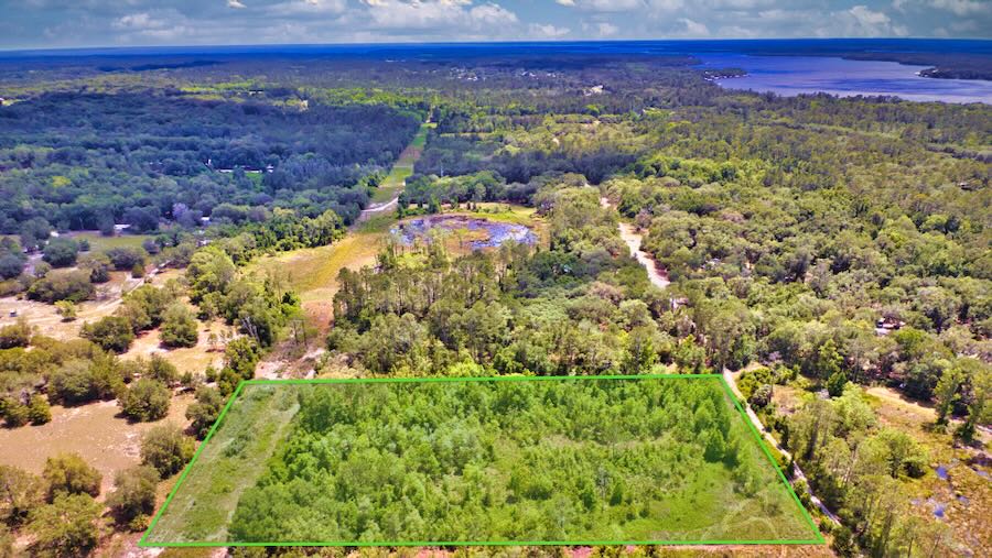 4.75 Wooded Acres with Power near State Forest & Lake George : FL_Putnam_00001
