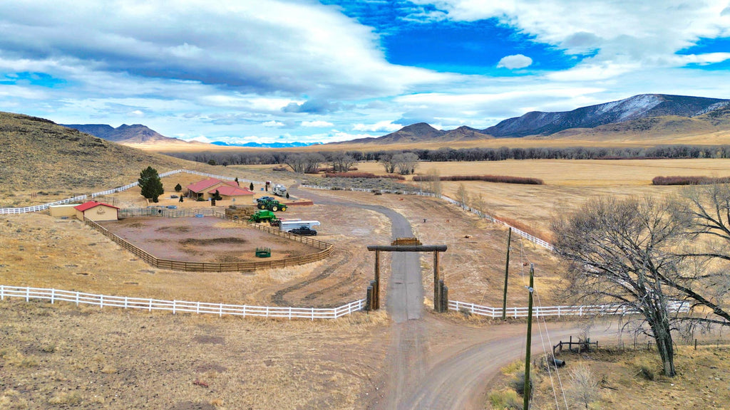 433 Acre Ranch with Water Rights, 6 Bedroom Home & Bordering BLM Land : CO_Conejos_00023