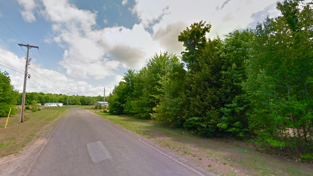 2.72 Acre Homesite with Paved Road Frontage & Electricity : NY_Oswego_00004
