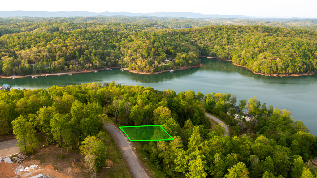 Wooded Homesite with River View in Gated Community : TN_Campbell_00001